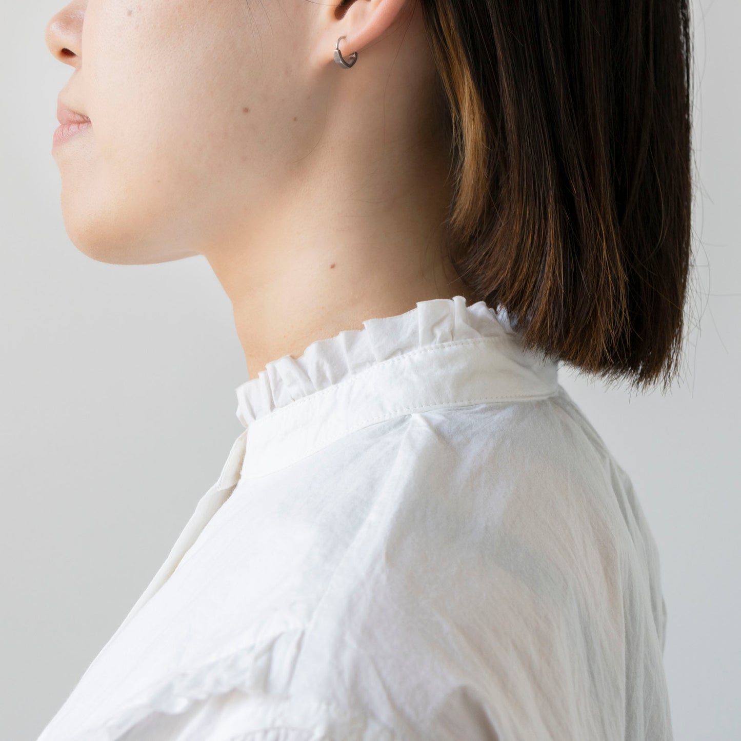 【Kit】Frill Shirt - Paper タイプライター -