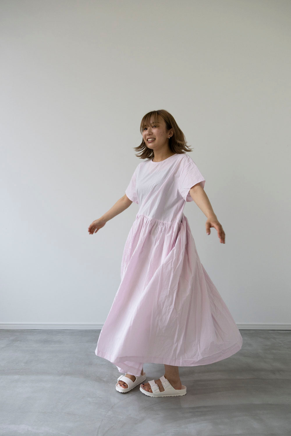 【kit】Short sleeve gather dress -Paper タイプライター -