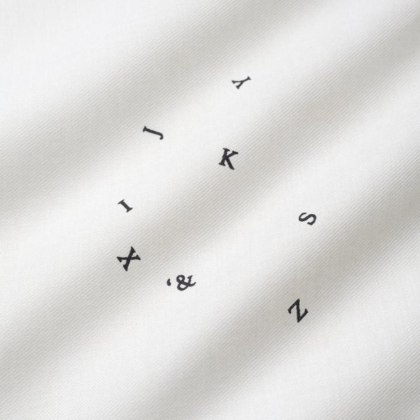 E ホワイト