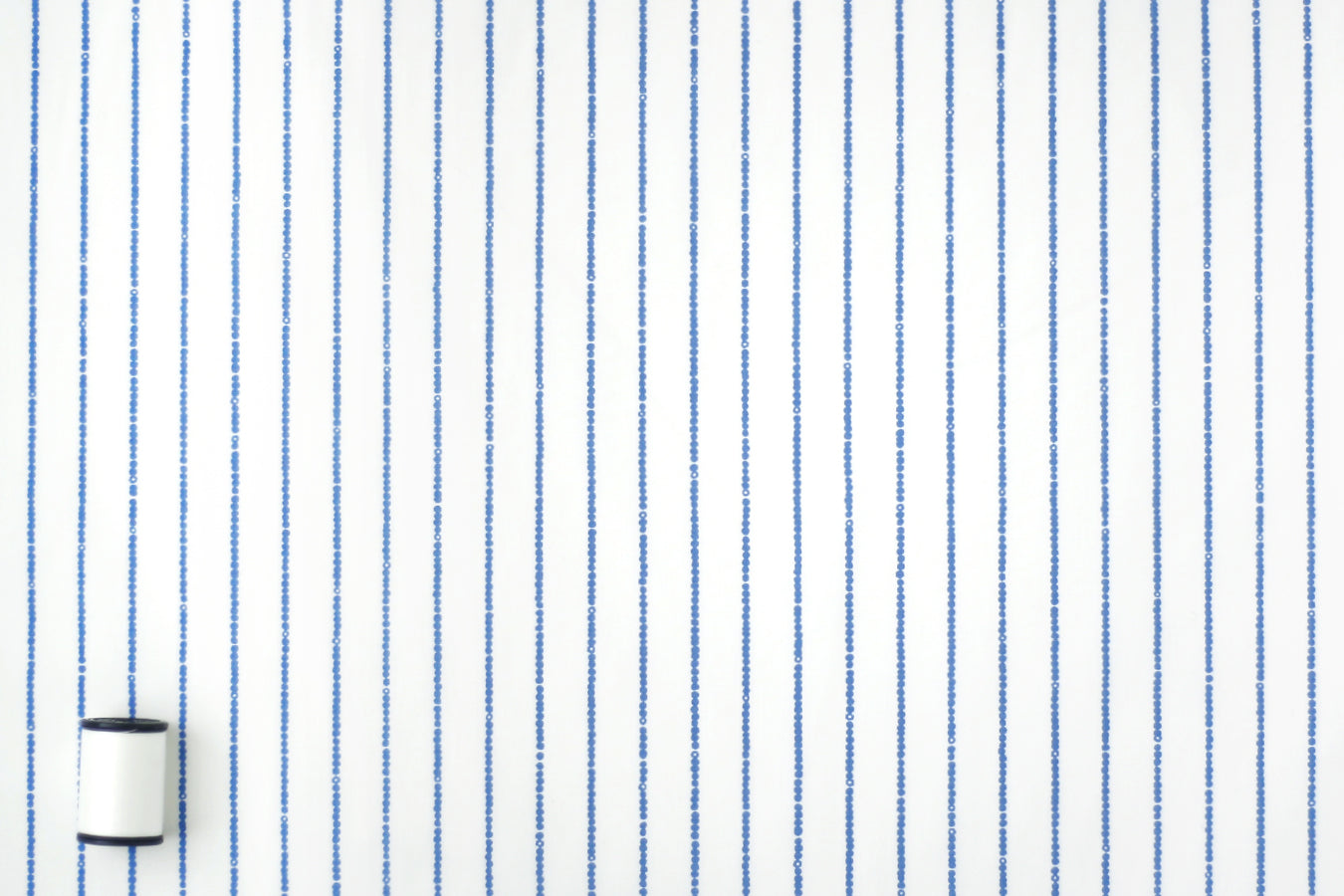 White × Saxe blue (1)