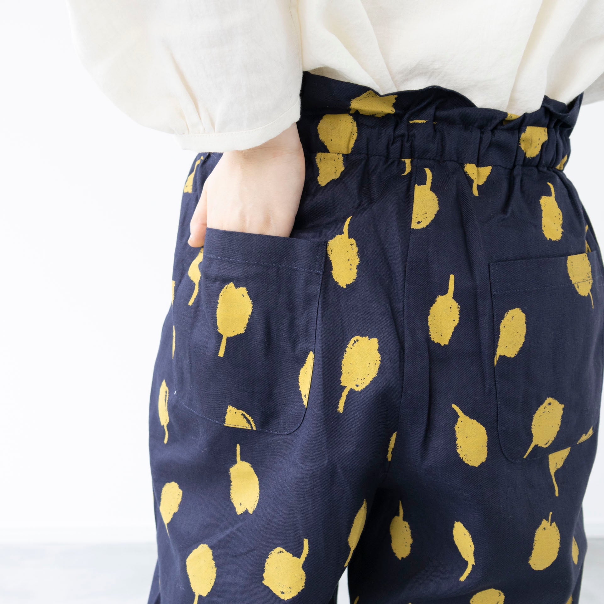 Navy × Mustard x Balloon Pants