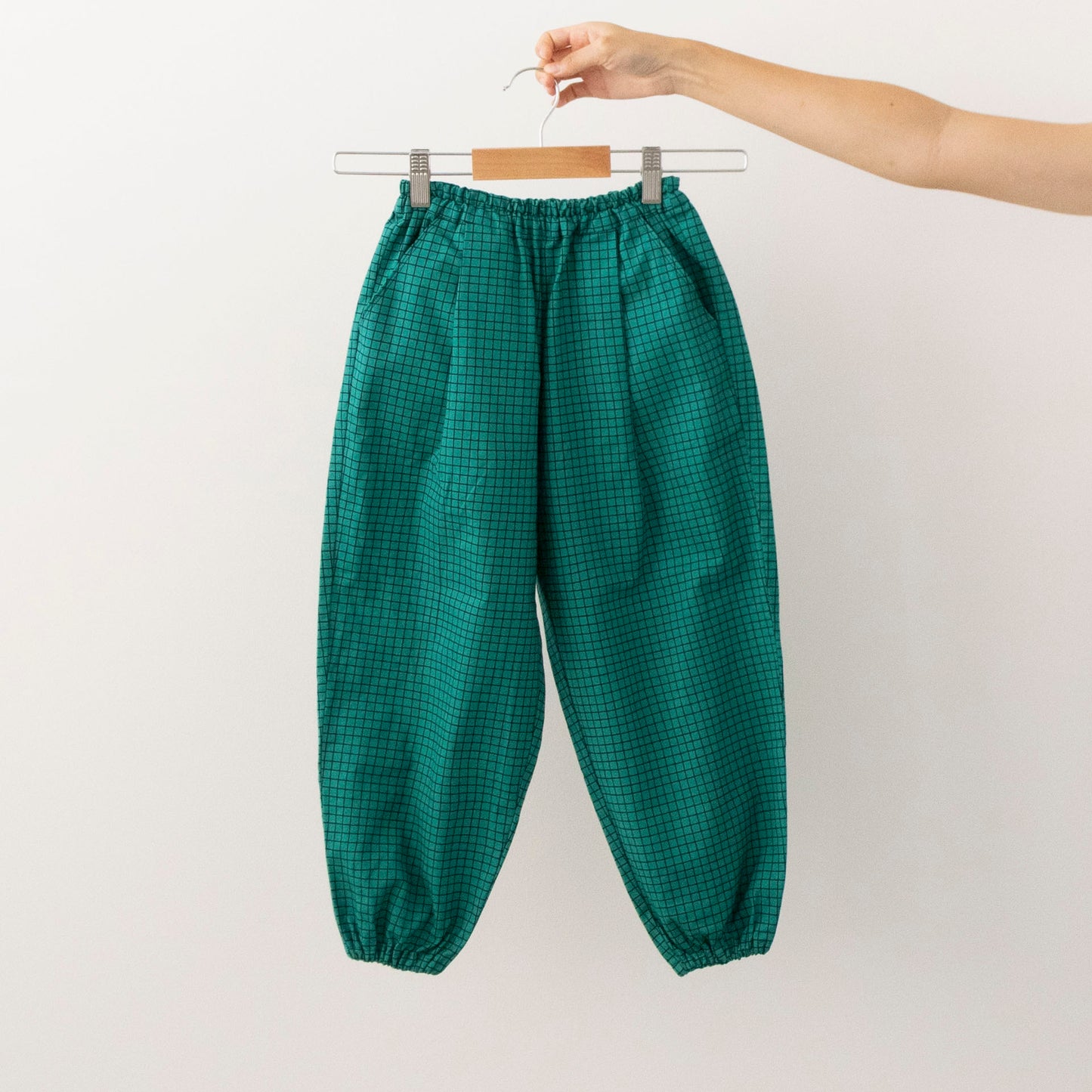 【Printed pattern】no.8 Kids tapered tuck pants